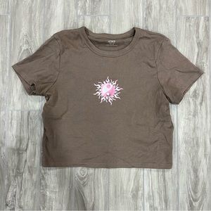 yin & yang cropped tee